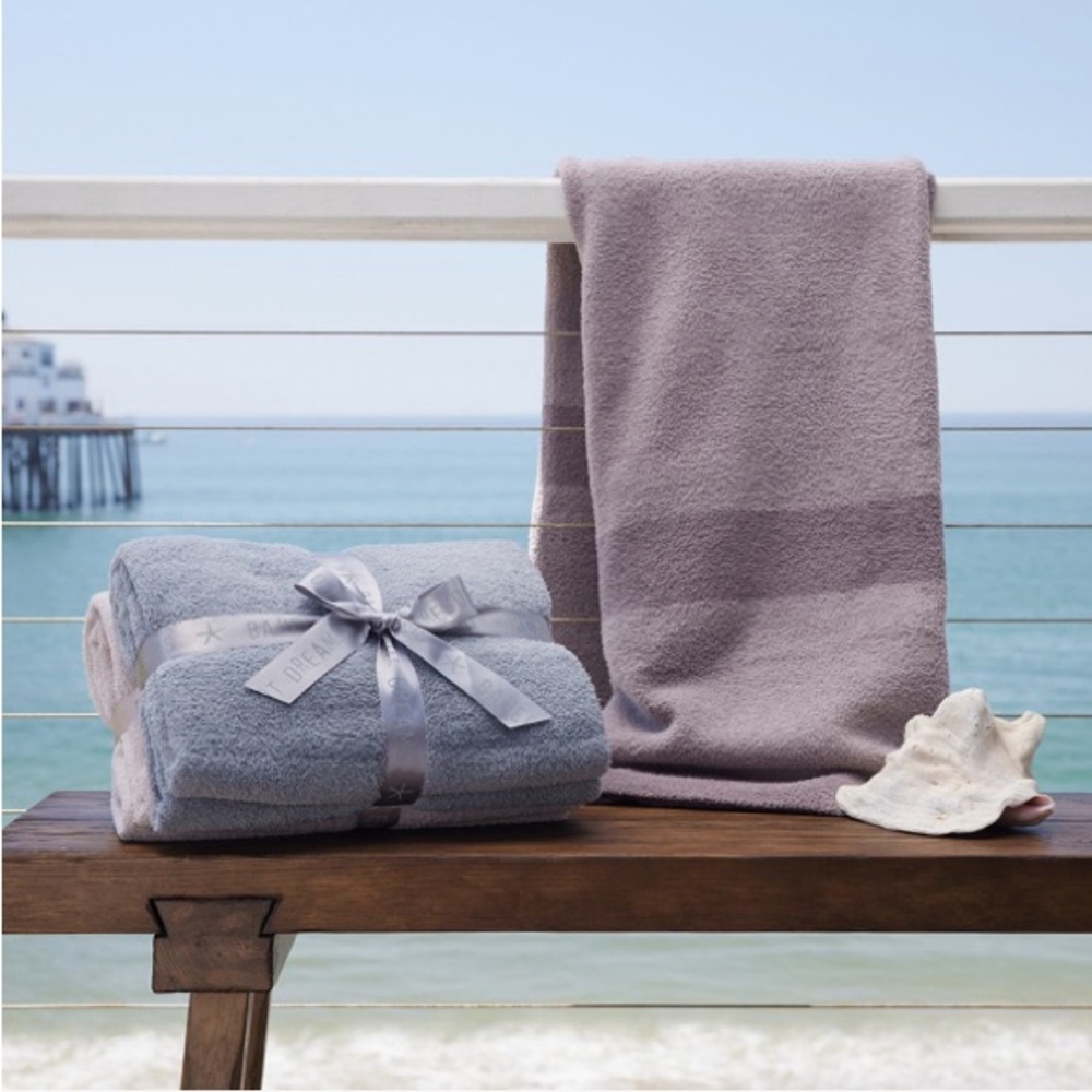 NWT Luxe Barefoot Dreams CozyChic block stripe throw in moonbeam